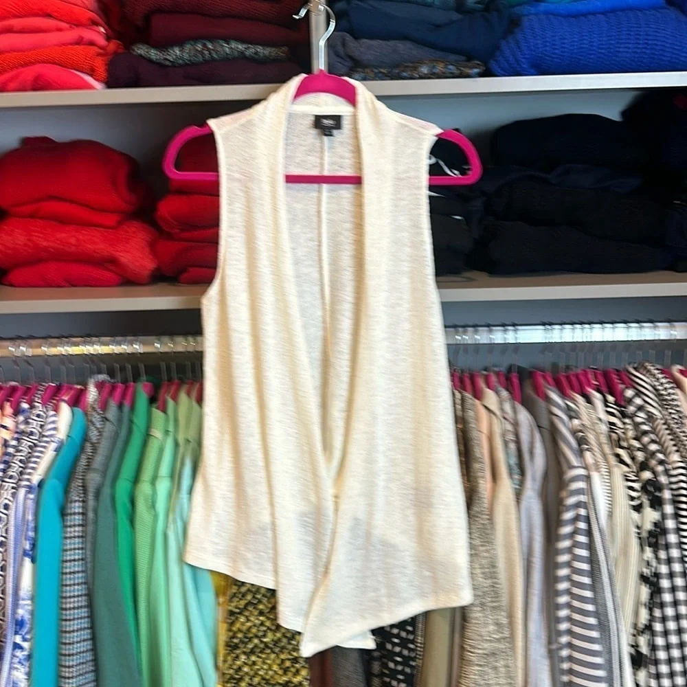 Mossimo Supply Co cream sleeveless open front cardigan size XS